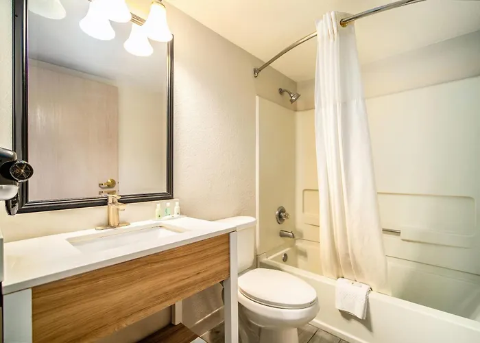 Baymont By Wyndham I-10 Inn 3*