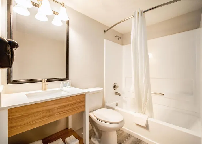 Inn Baymont By Wyndham I-10 Chandler