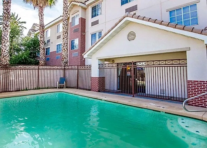 Baymont By Wyndham I-10 Chandler