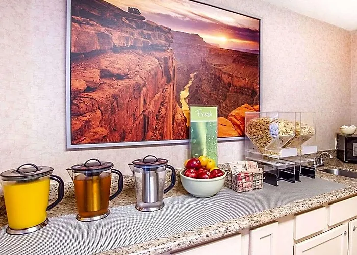 Baymont By Wyndham I-10 Inn 3*