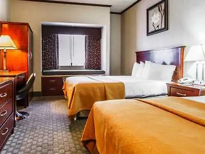 Baymont By Wyndham I-10 Inn