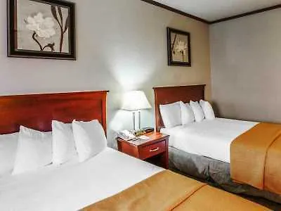 Inn Baymont By Wyndham I-10 3*