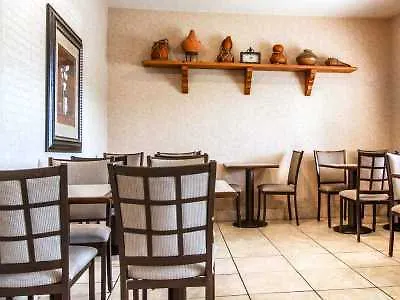Baymont By Wyndham I-10 Inn Chandler