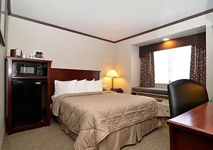 Baymont By Wyndham I-10 Inn